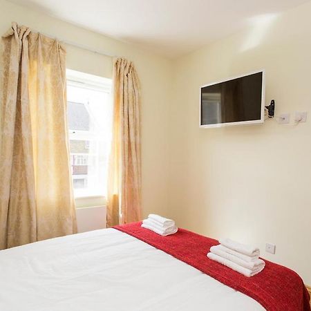 406 Harrow Hotel Londra Exterior foto